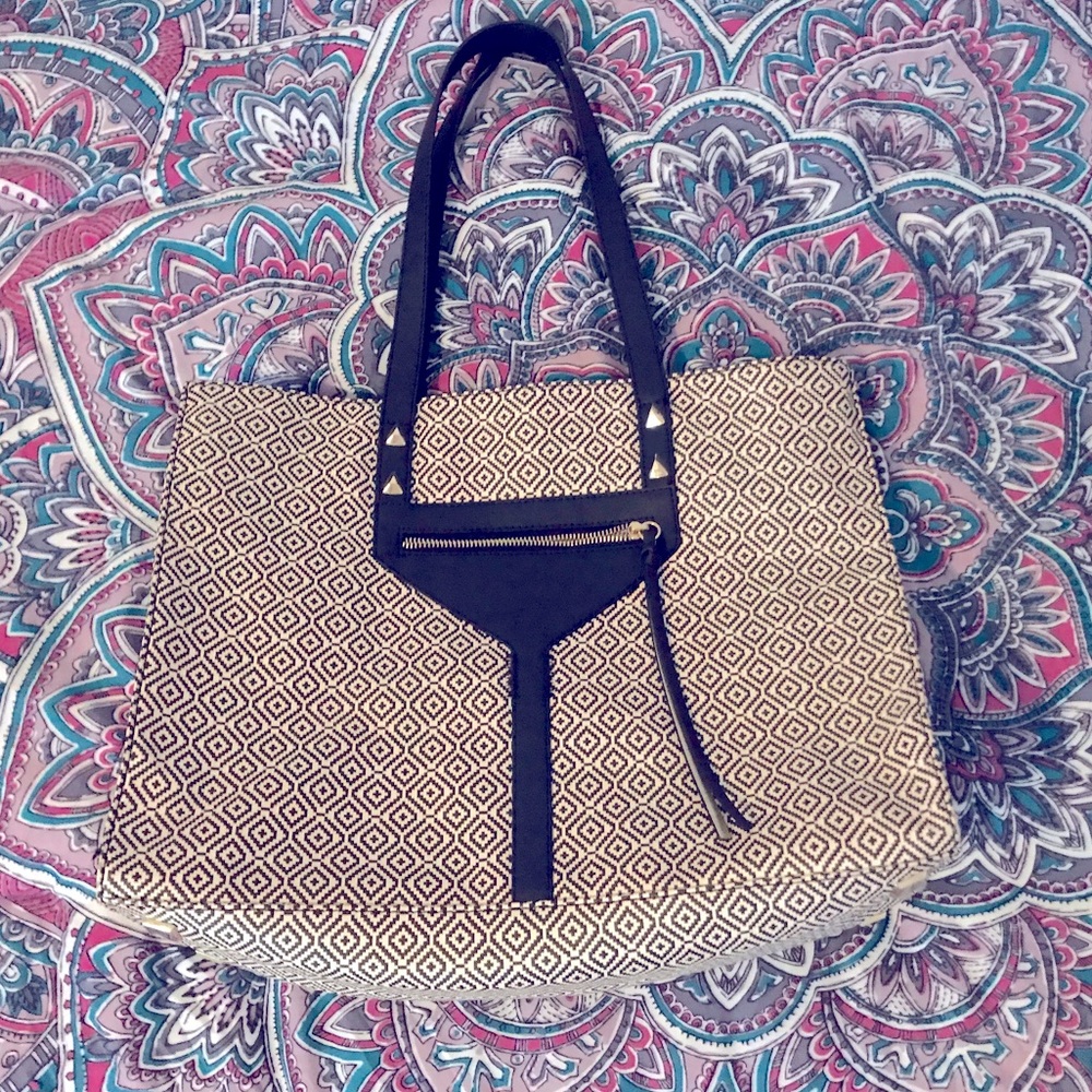 Stella & Dot Geometric Bag